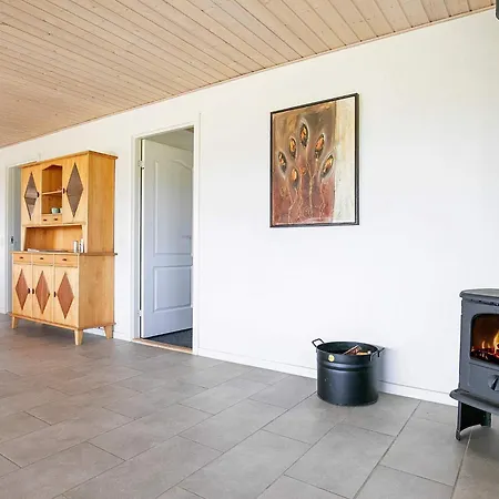 8 Person In Skals-by Traum *